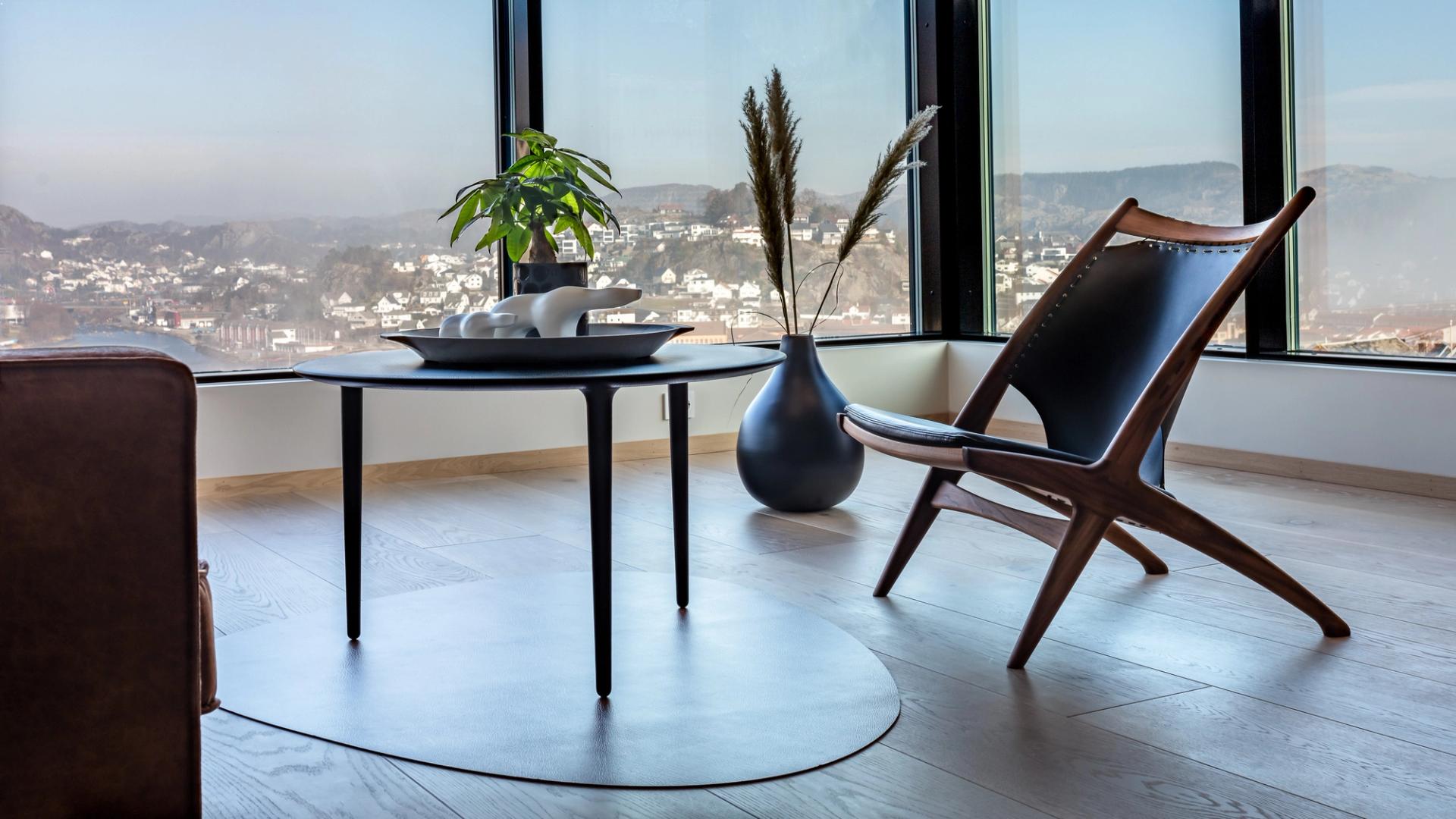 Eikund Krysset lounge chair - Business-Norway_Design_Lifestyle_Sustainable_functional