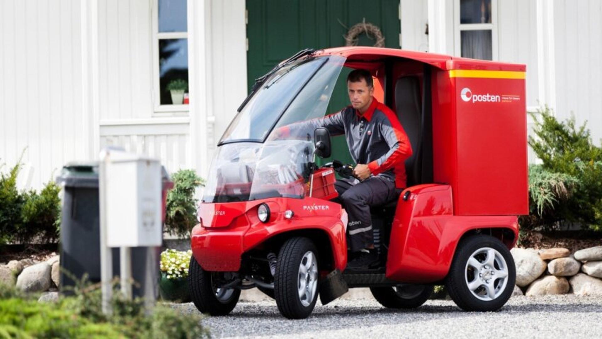 Postman in smart vehicle