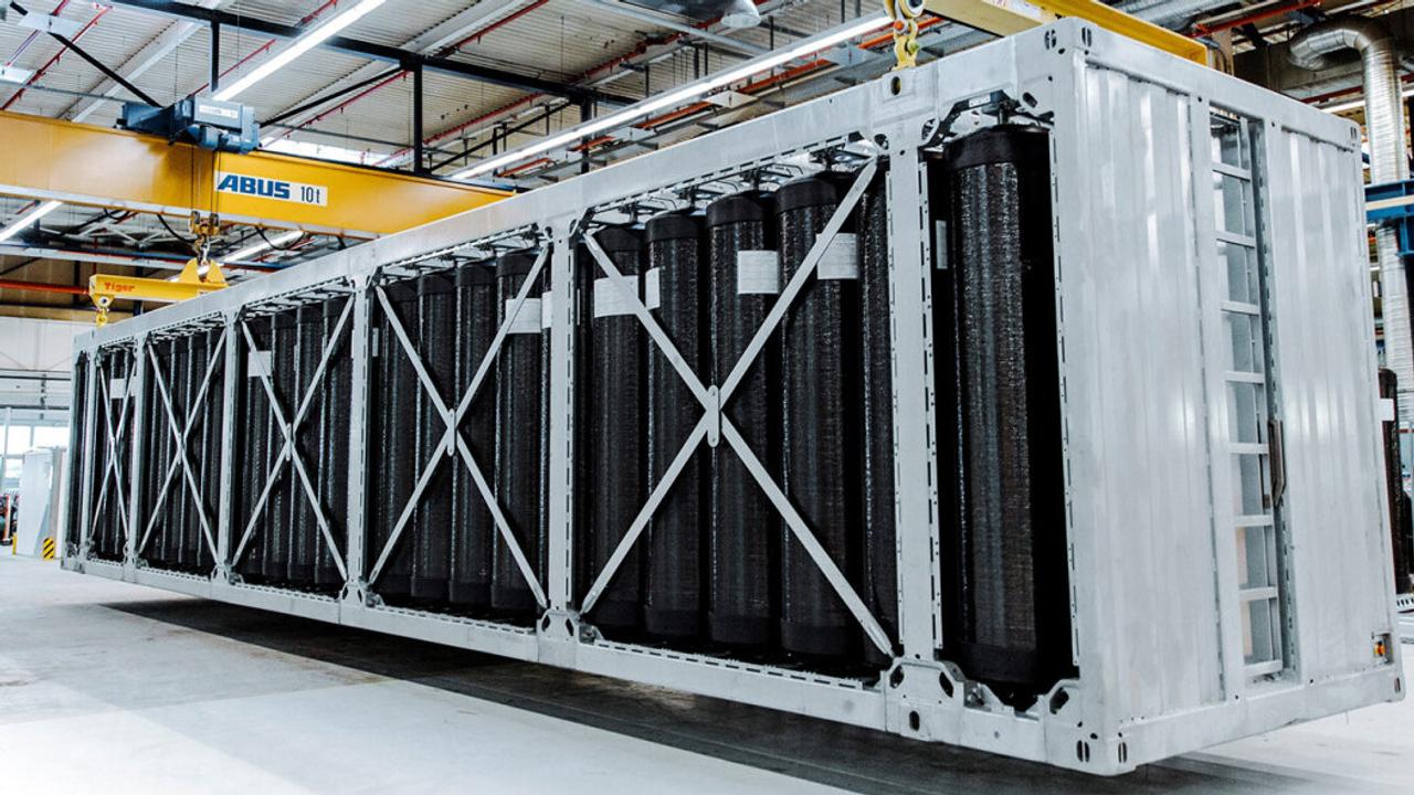 Hexagon Purus Maritime innovates safe hydrogen fuel storage system