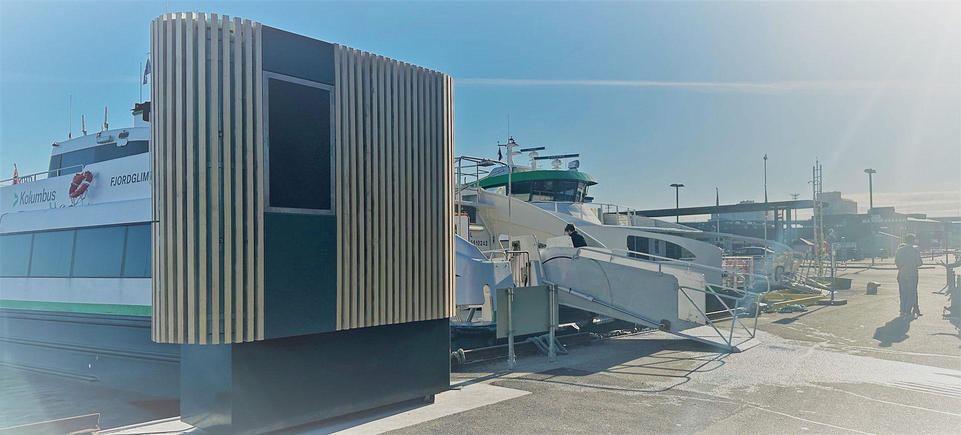 A picture from a marina.