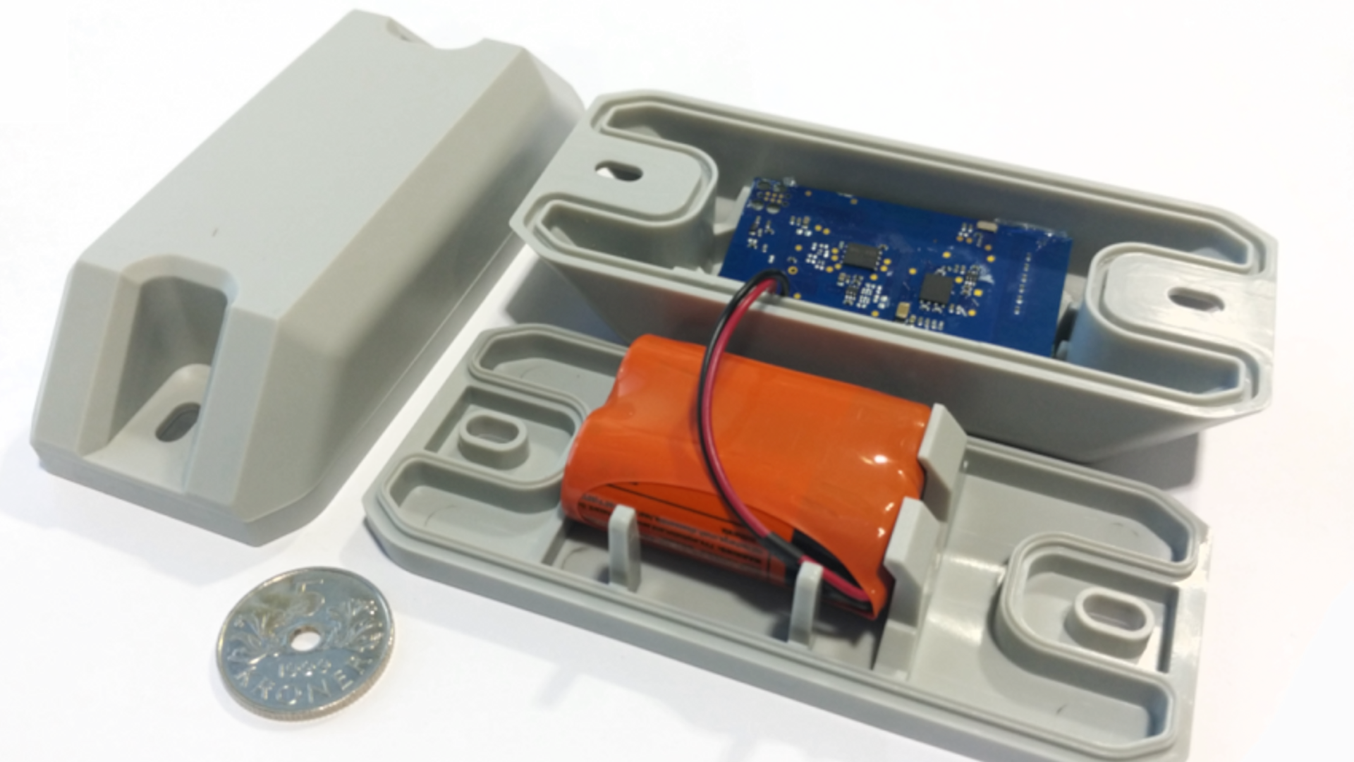 Intrack asset tracker in its capsule