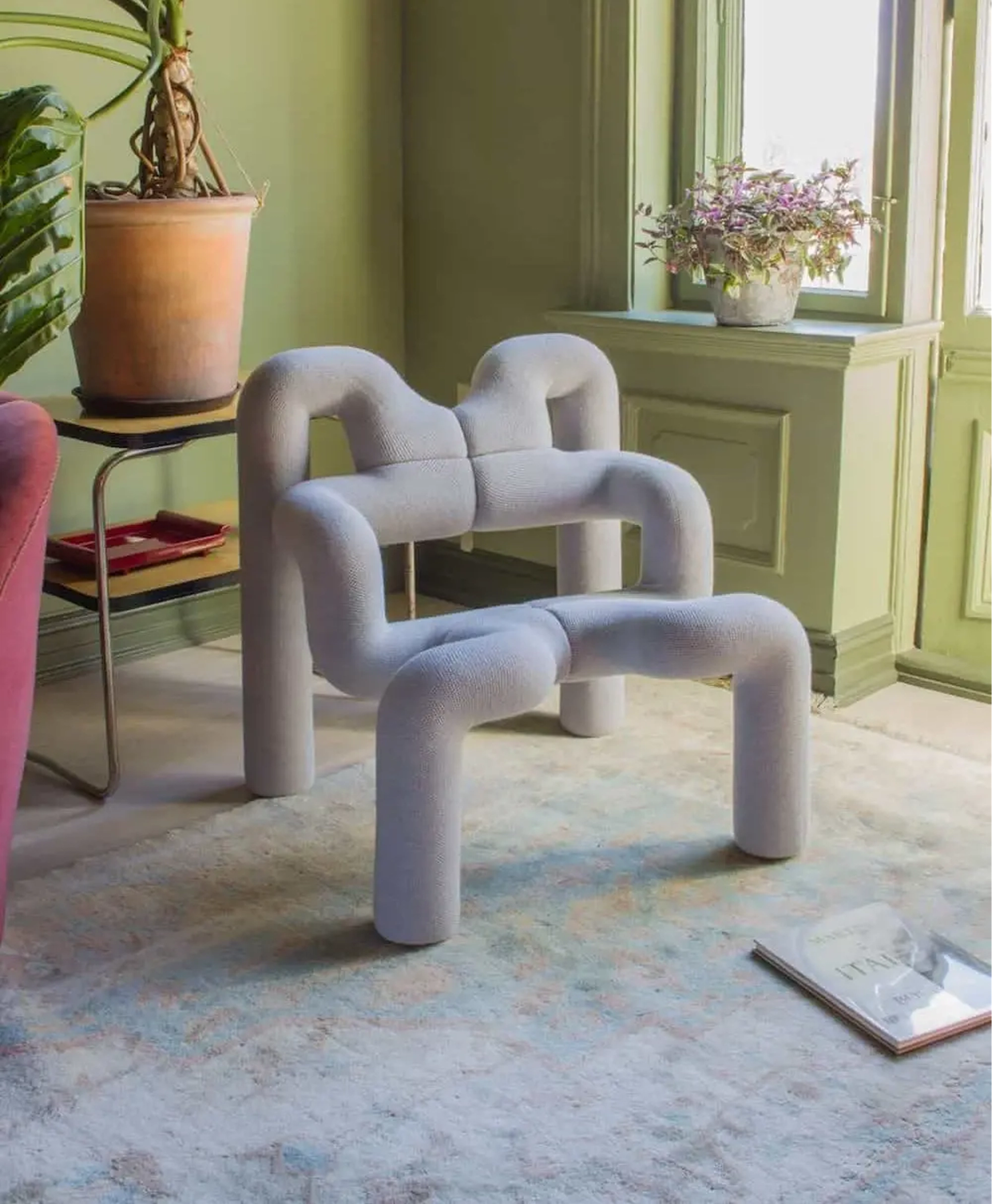 beige Varier pipecleaner chair