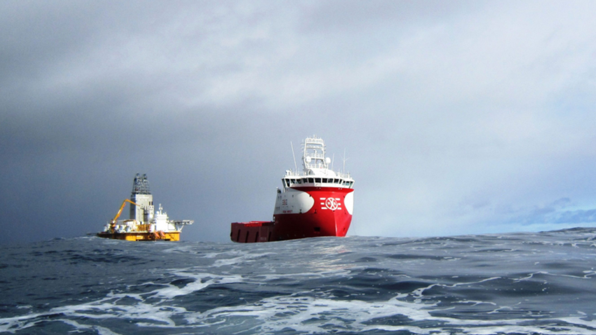 Cargo Ship with Ulstein Blue Box