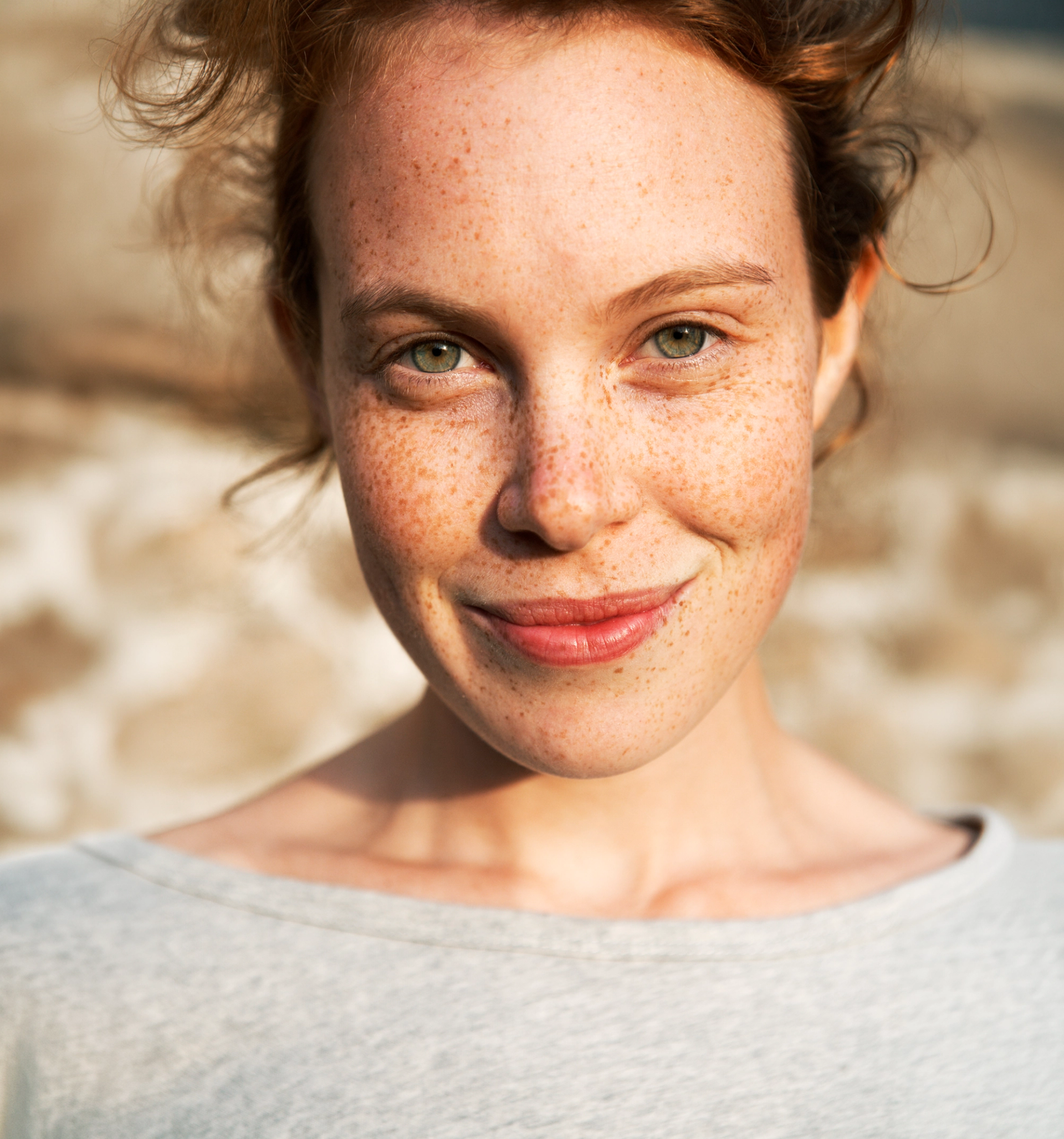 lady with freckles