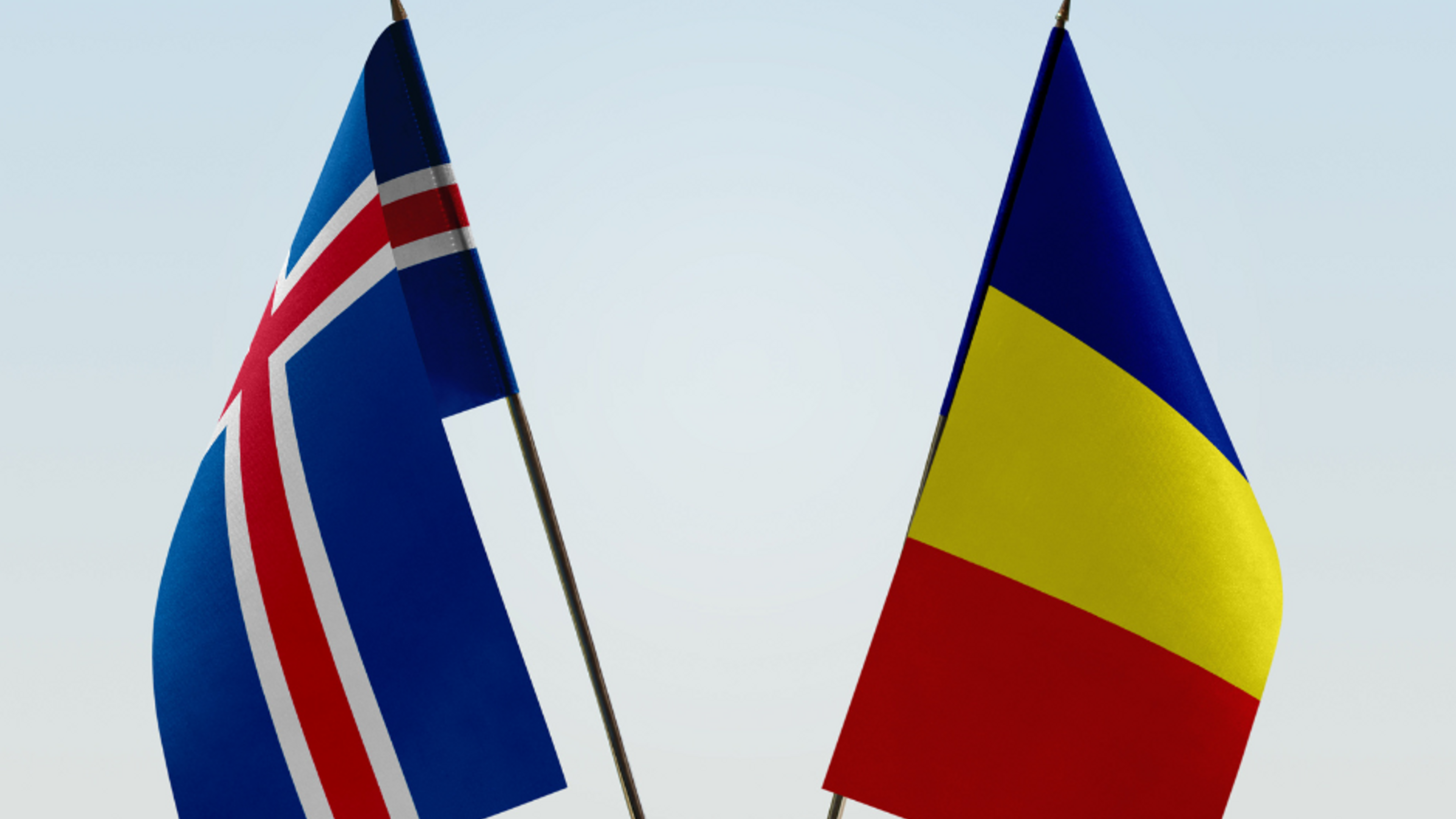 Icelandic and Romanian flags