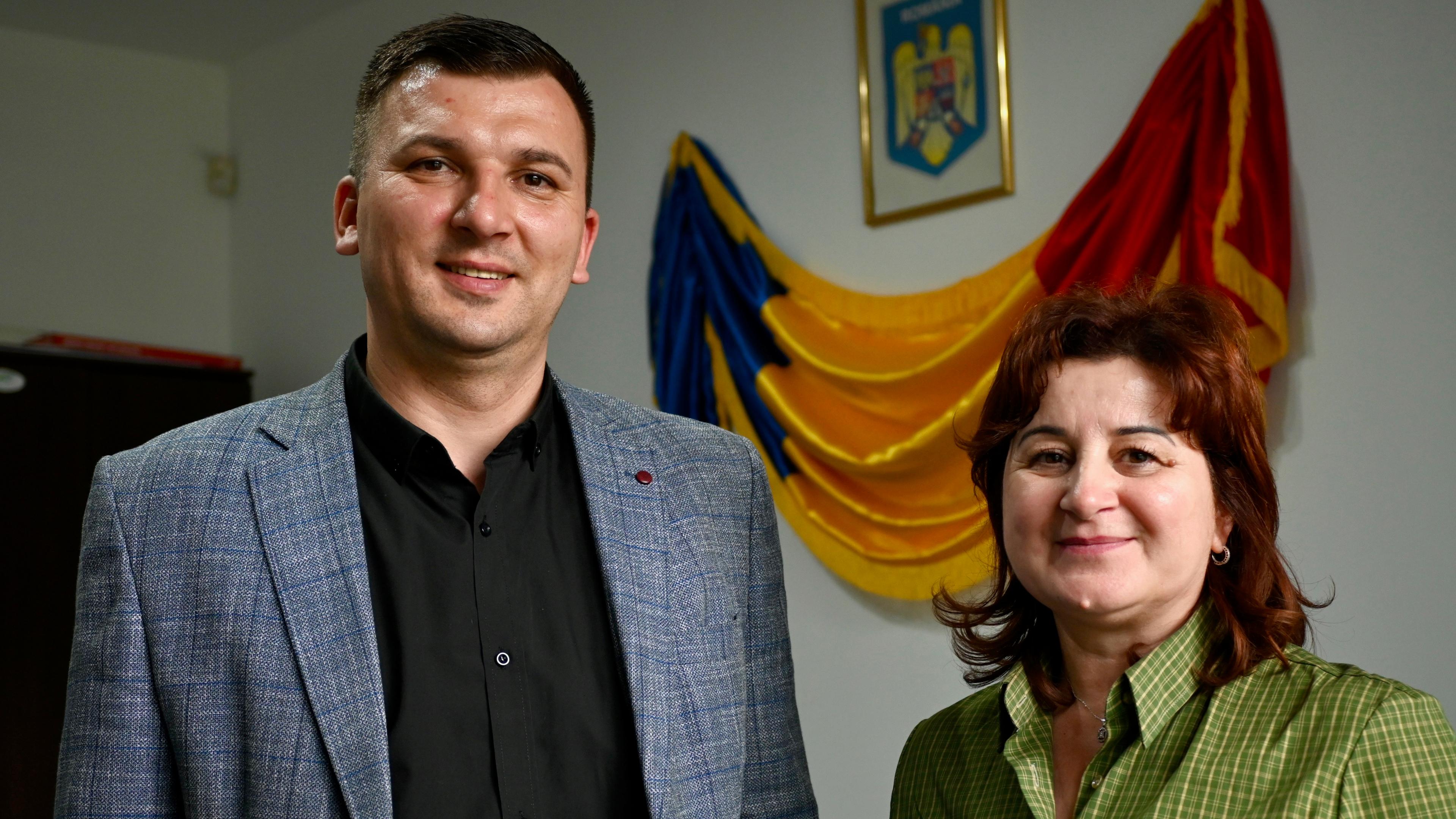 A photo of Mayor Dragos Voicu and Deputy Mayor Maria Husu