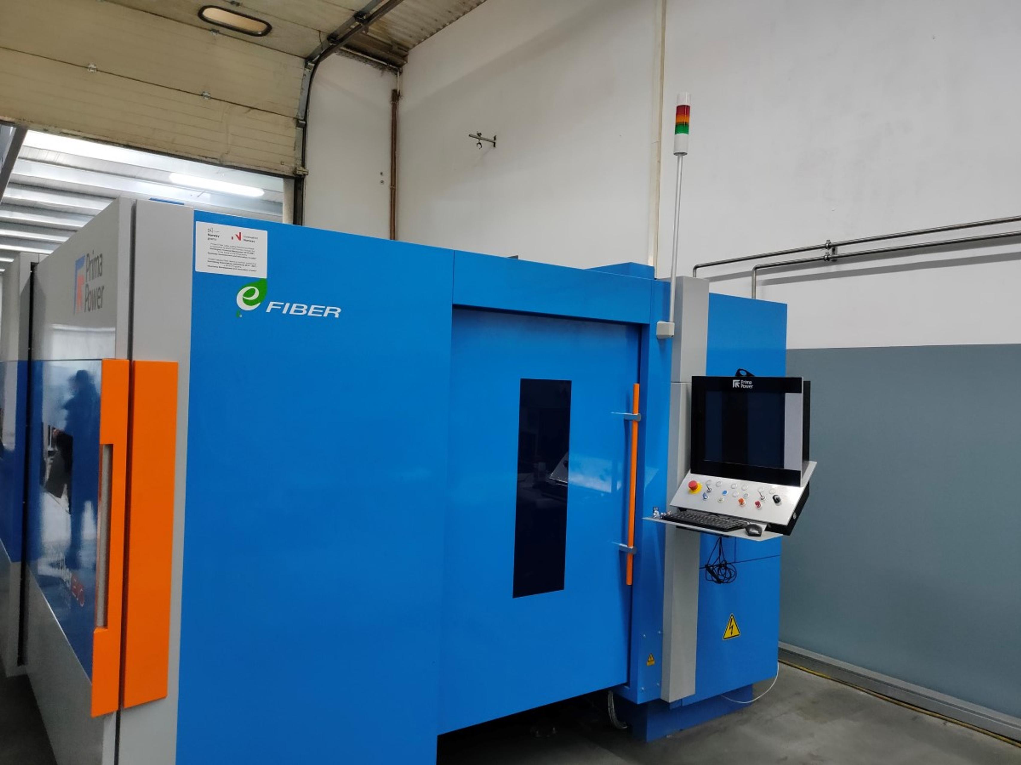 Blue laser cutting machine