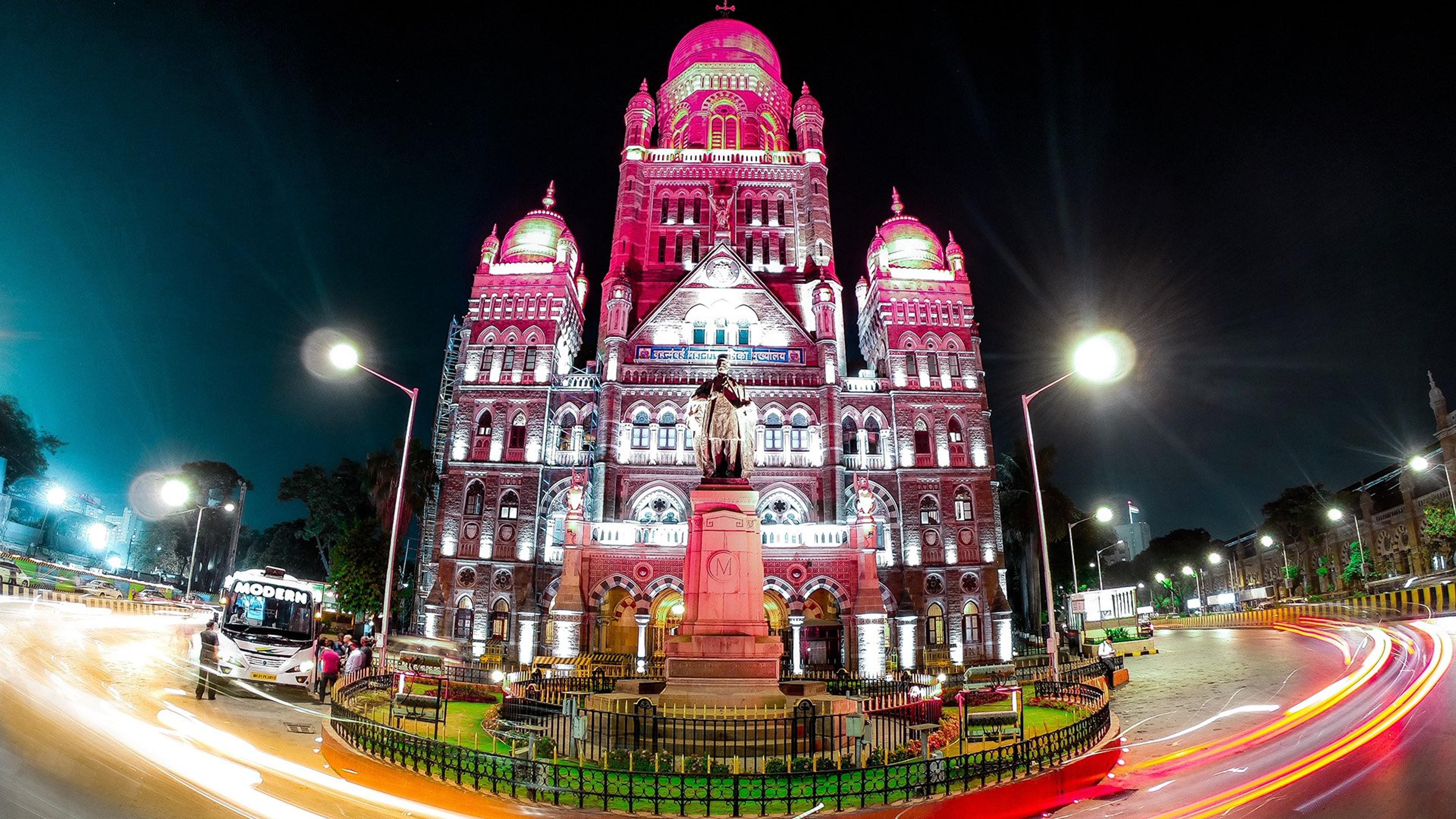Pink building in Mumbai, India