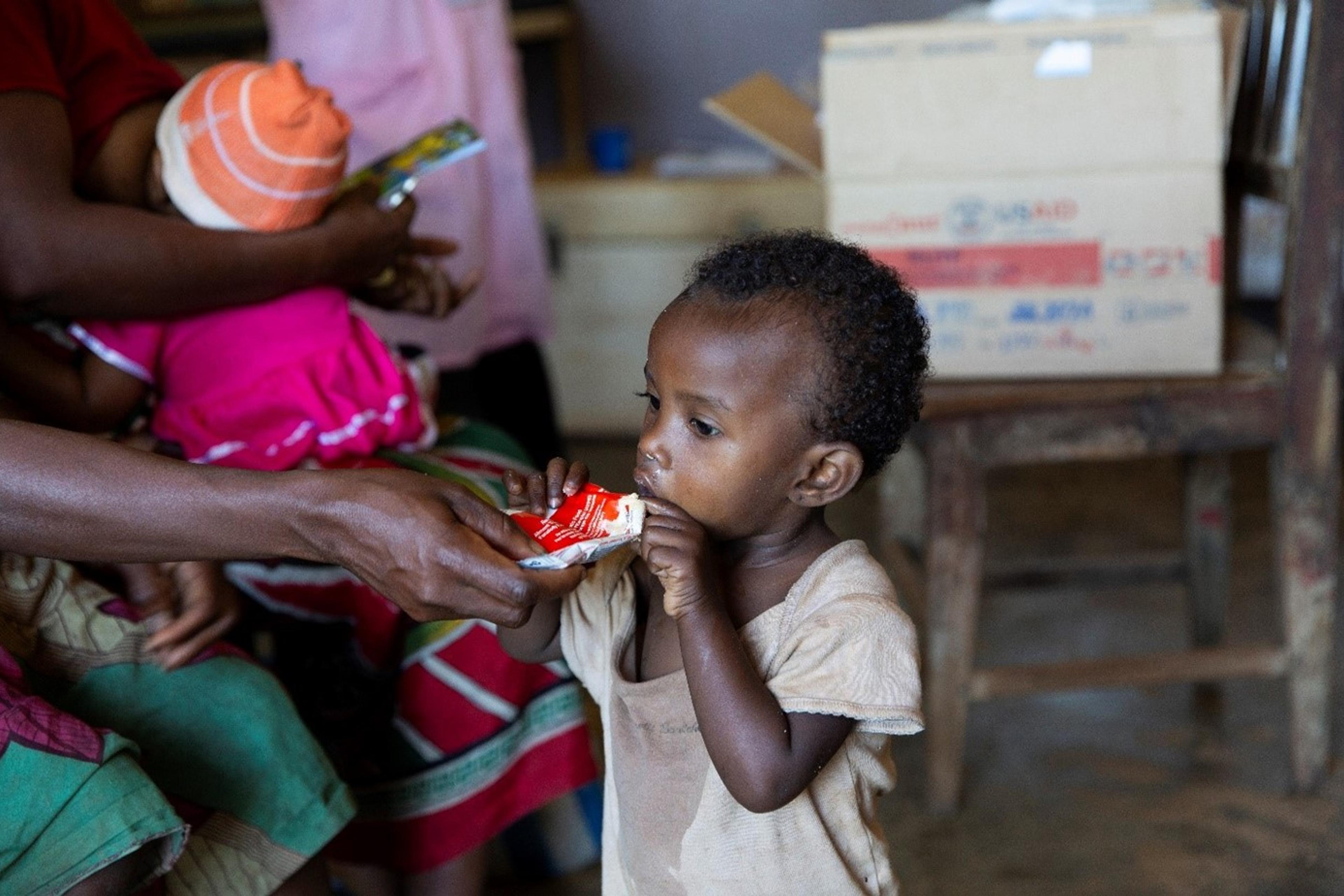 Child receiving emergency nutrition