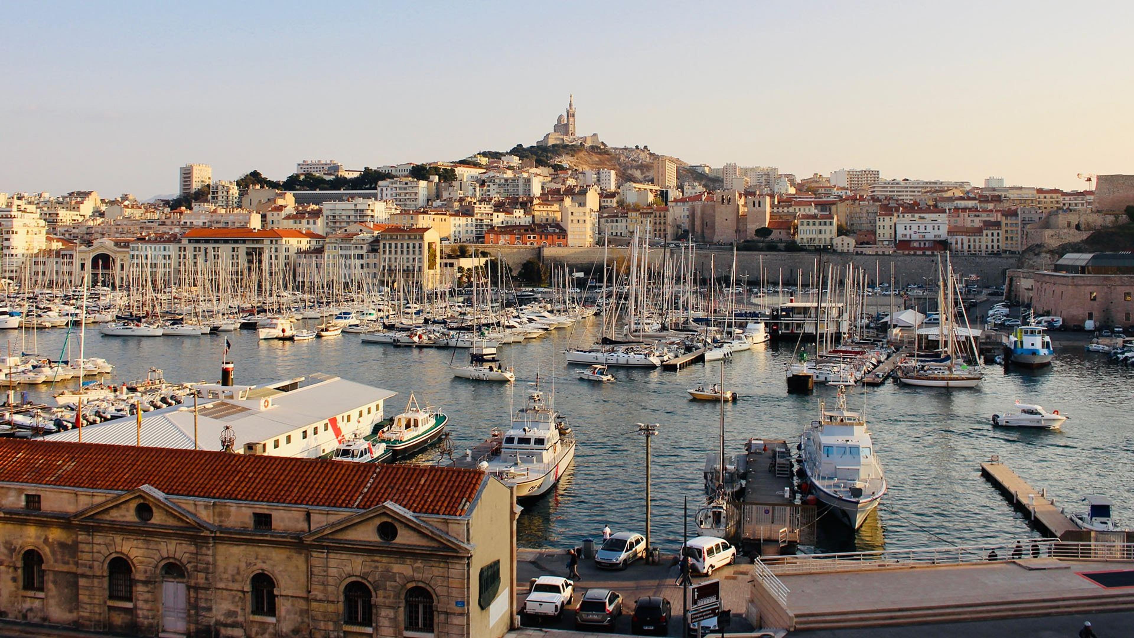 Den gamle havnen (Vieux Port) i Marseille i Frankrike