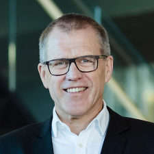 Portrett av Leon Bakkebø