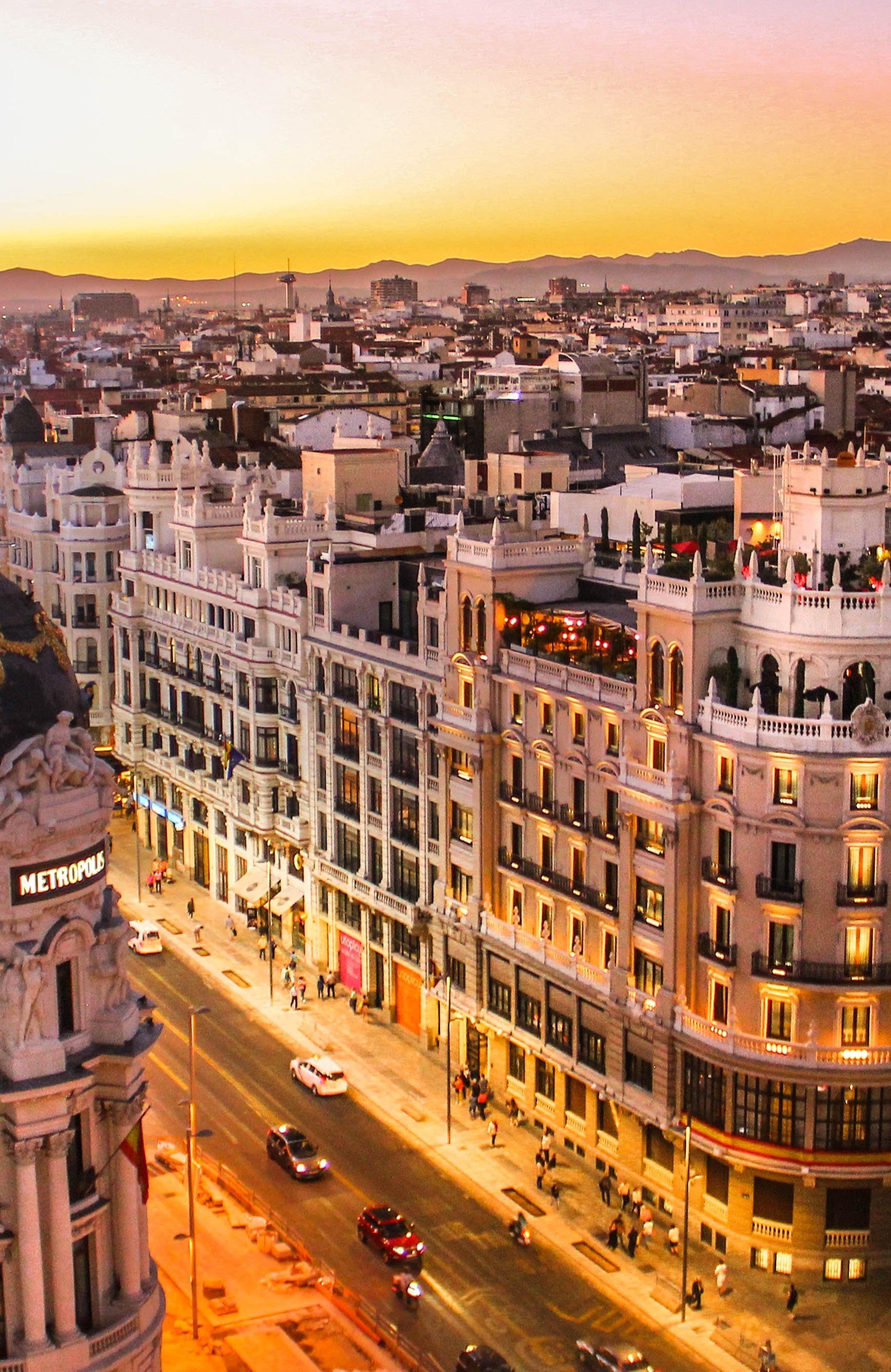 Barcelona i solnedgang