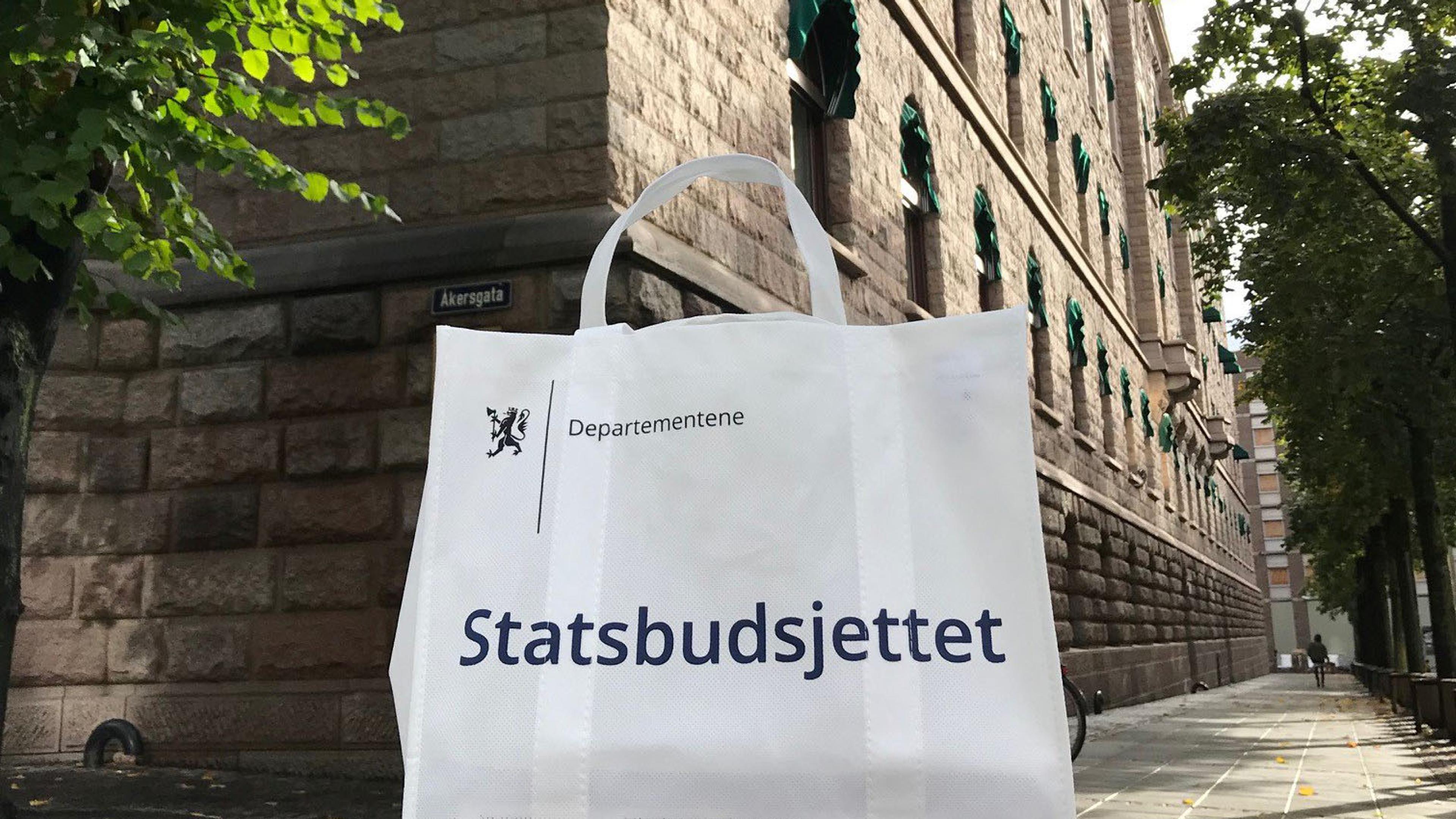 Papirpose med ordet 'Statsbudsjettet'
