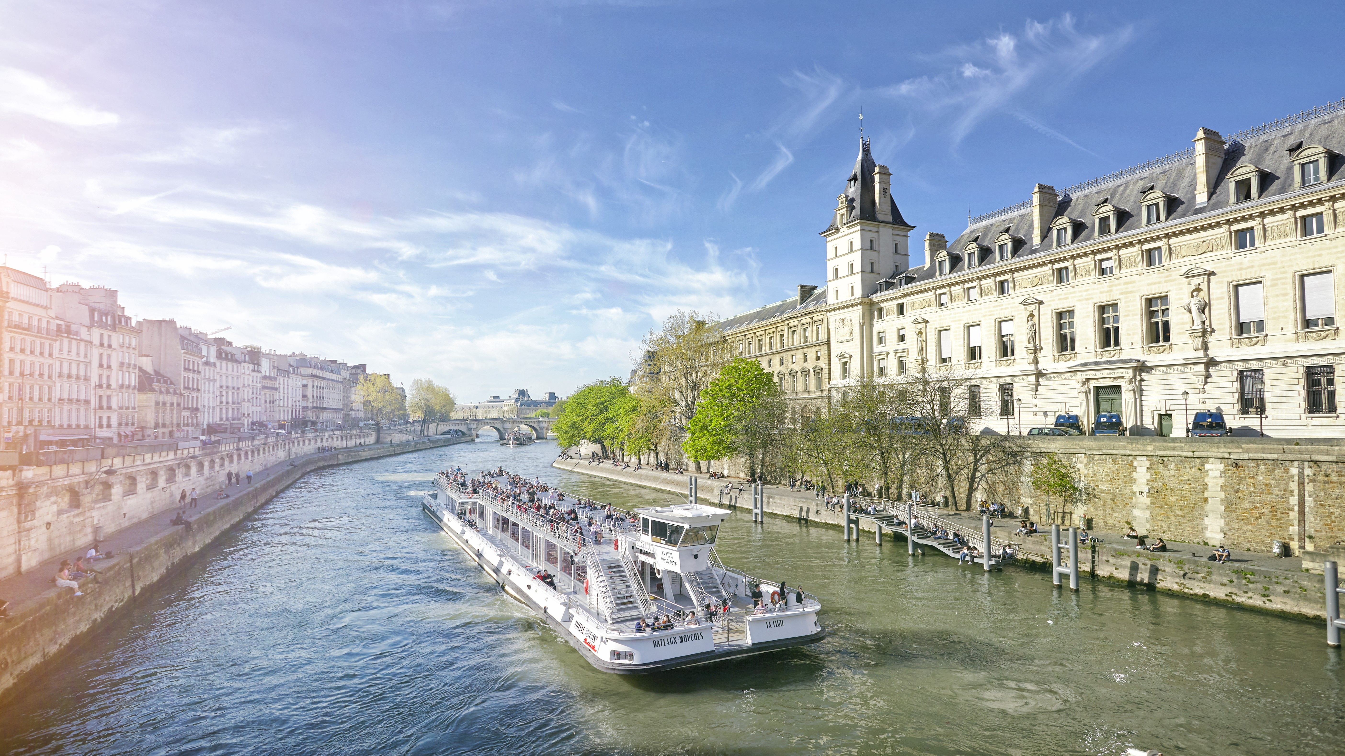 Tourist ferry on the River Seine, Paris, France