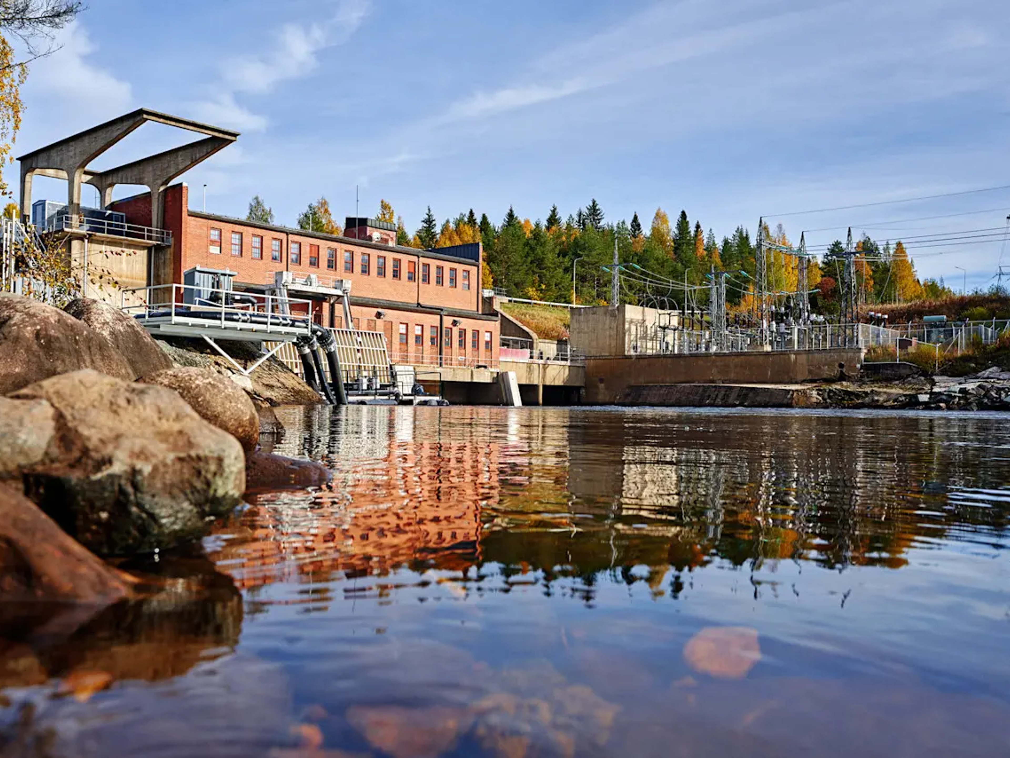 Water power station.