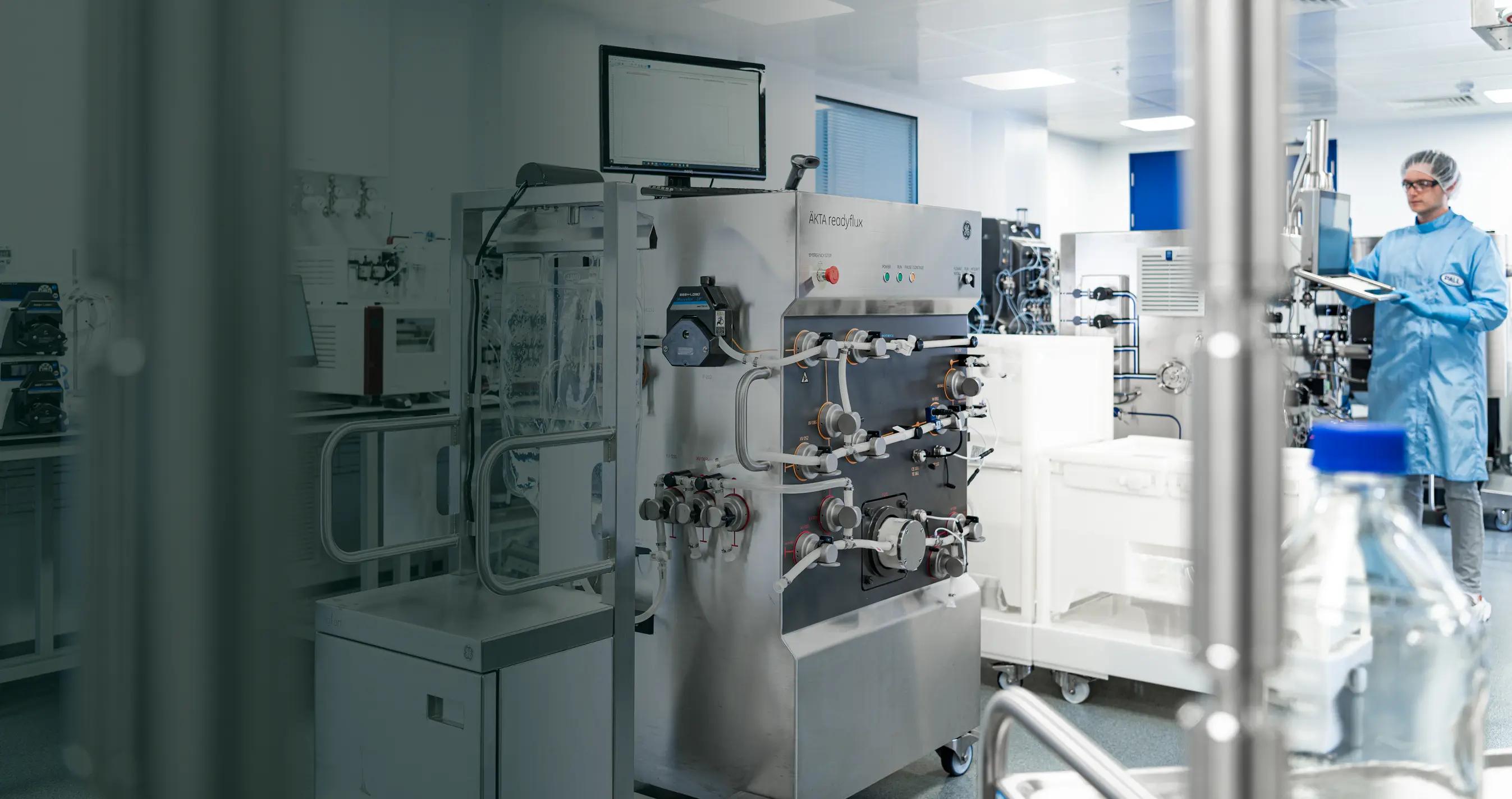 Image of a clinical room with the Cytiva products