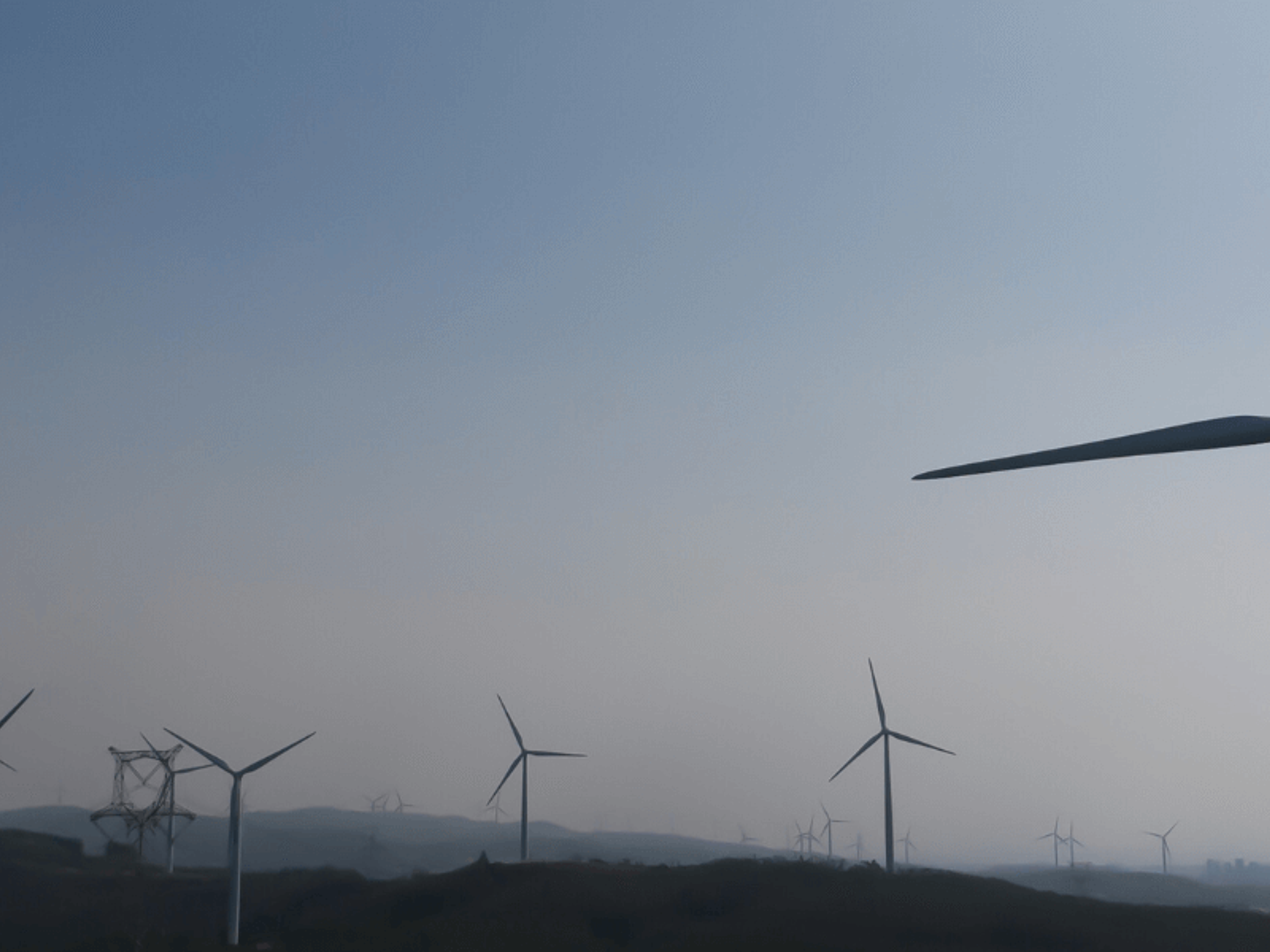 Picture showing many wind turbines