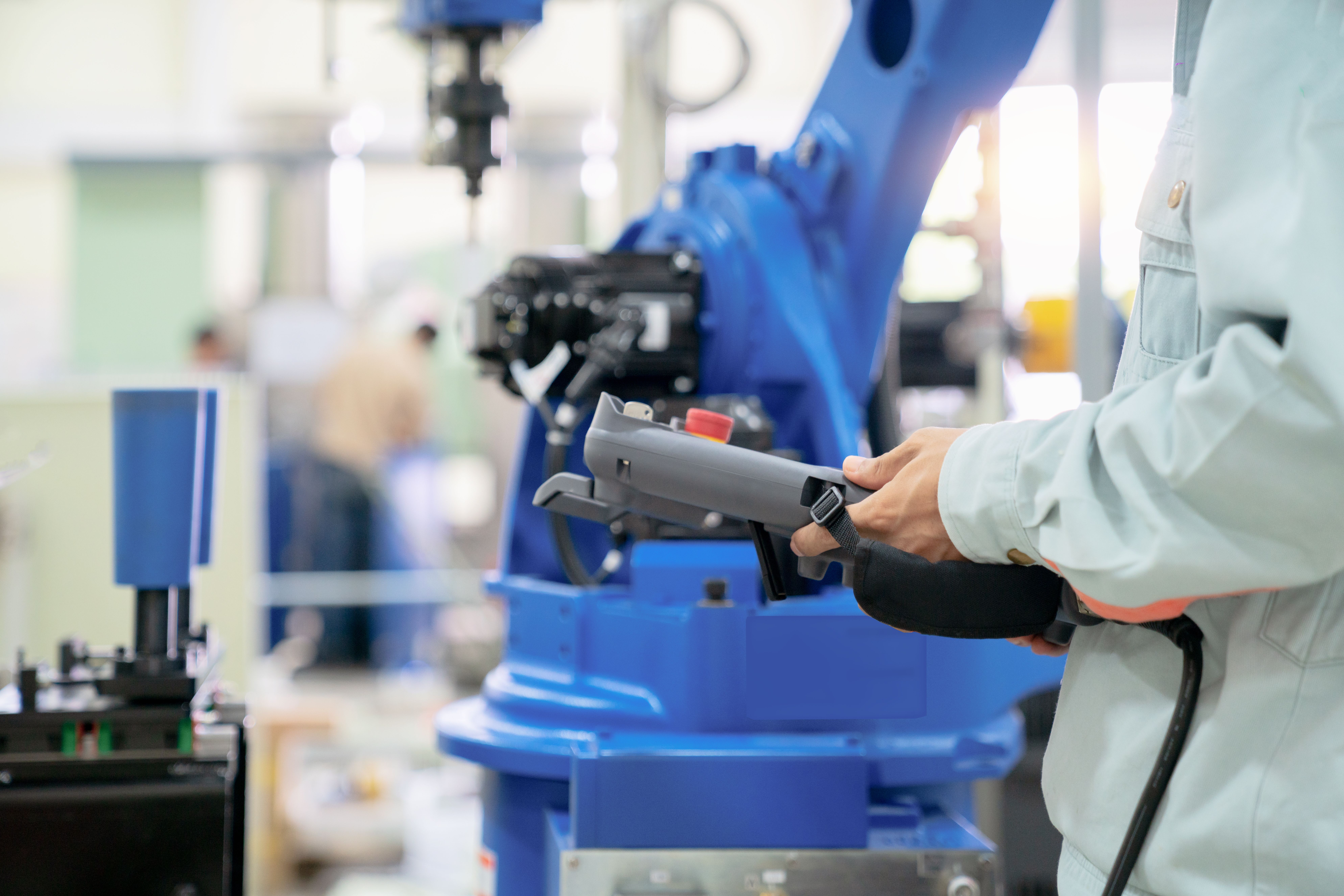 A remote control for lifting tool