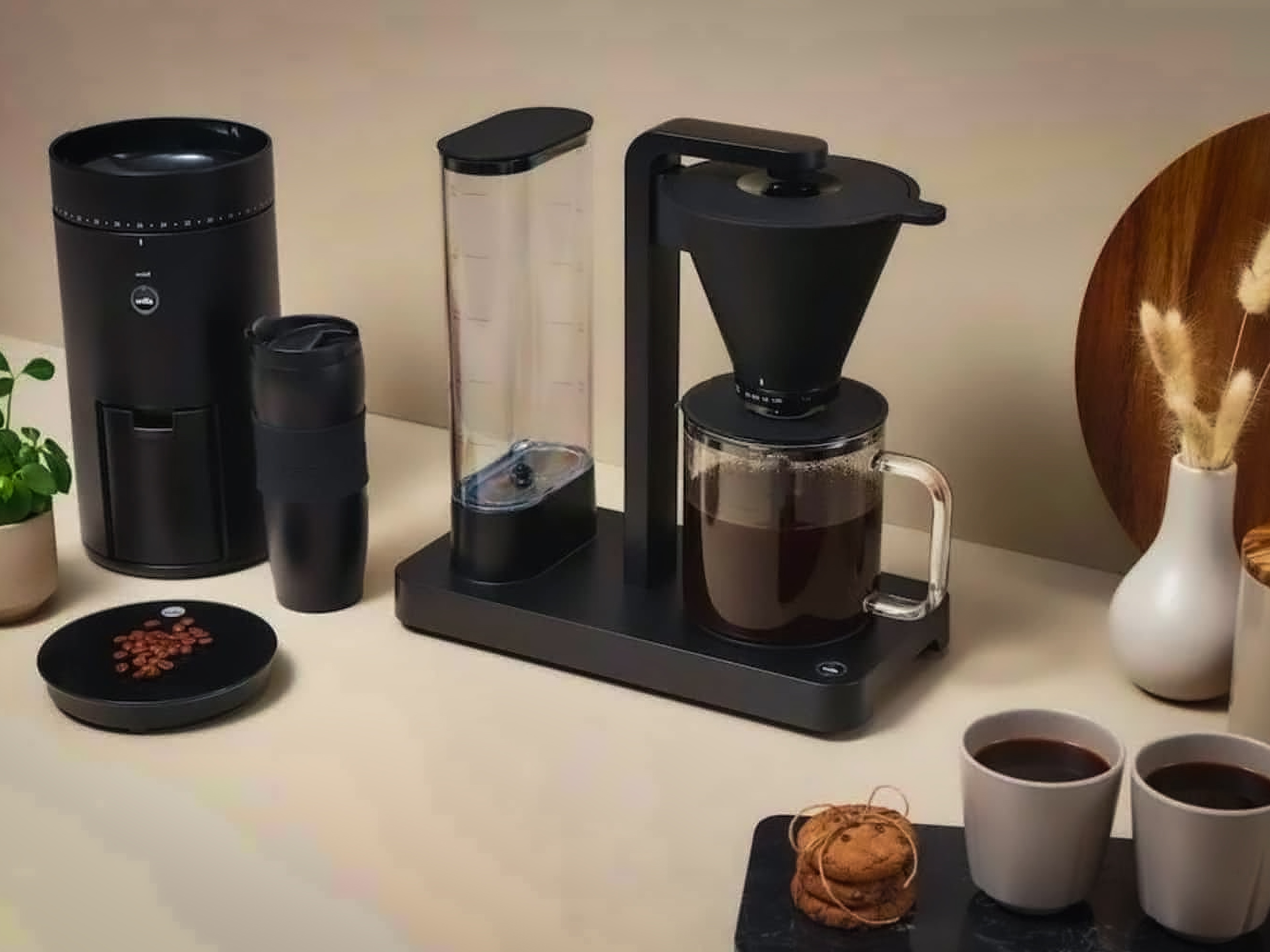 En kaffemaskin i ett kök
