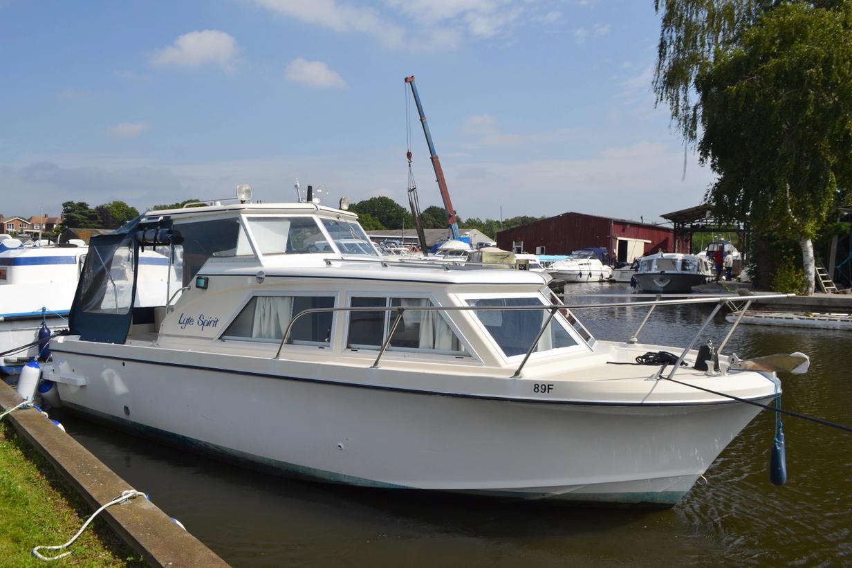 Erne Craft Isis 700 For Sale