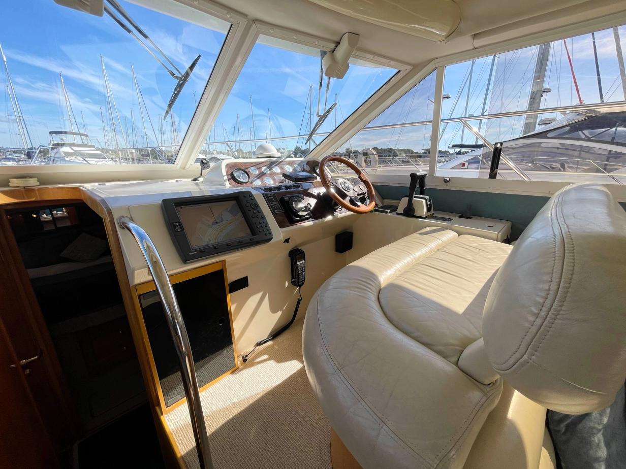 Fairline Phantom 37 Flybridge Boat For Sale UK