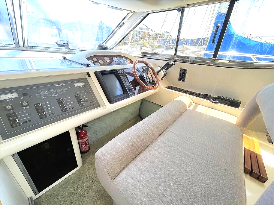 Princess 470 Flybridge For Sale