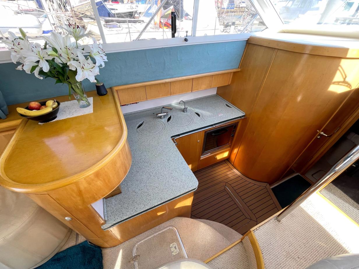 Fairline Phantom 37 Flybridge Boat For Sale UK