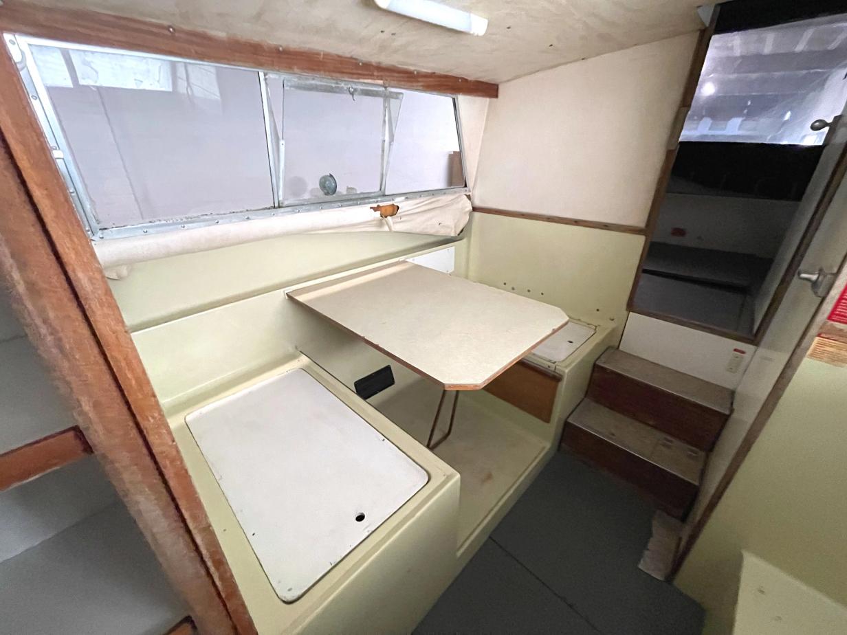 Elysian 27 Boat For Sale