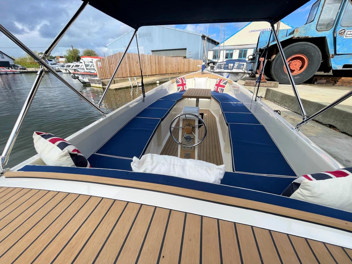 Landamores Mayfly 21 Ex Demonstrator Gentlemans Launch Boat For Sale Norfolk
