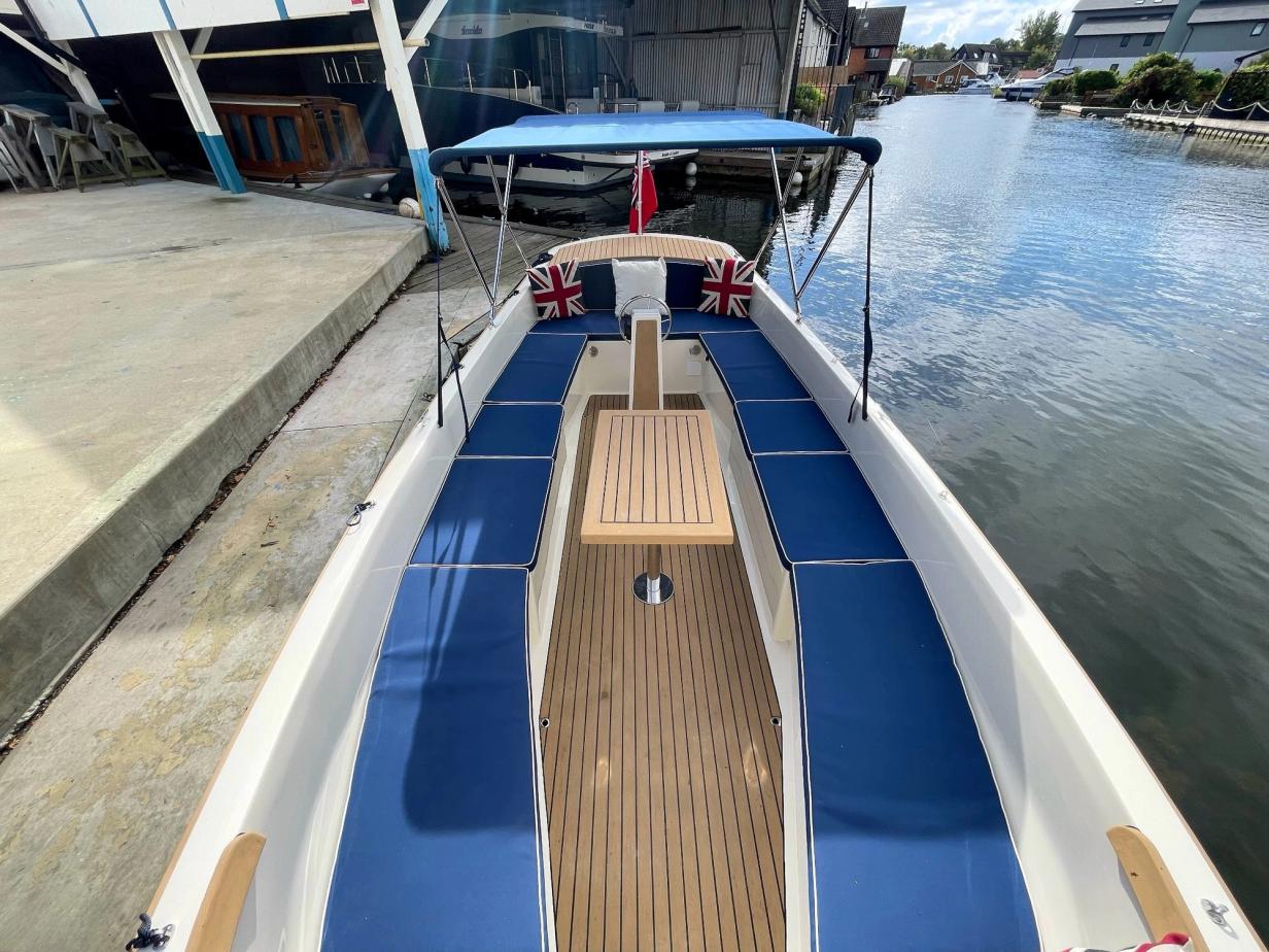 Landamores Mayfly 21 Ex Demonstrator Gentlemans Launch Boat For Sale Norfolk