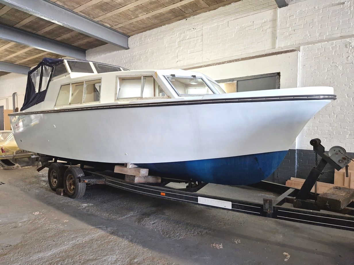 Elysian 27 Boat For Sale