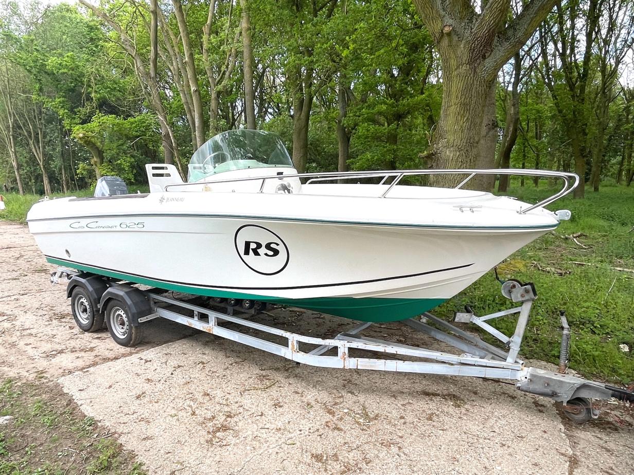 Jeanneau Cap Camarat 625 Boat For Sale