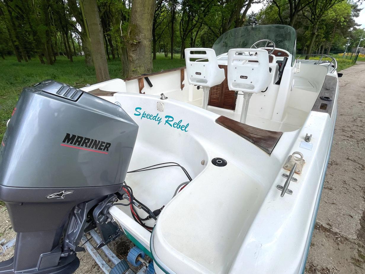 Jeanneau Cap Camarat 625 Boat For Sale