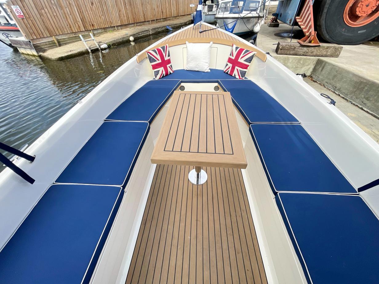 Landamores Mayfly 21 Ex Demonstrator Gentlemans Launch Boat For Sale Norfolk