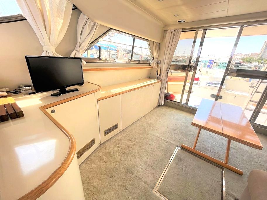 Princess 470 Flybridge For Sale