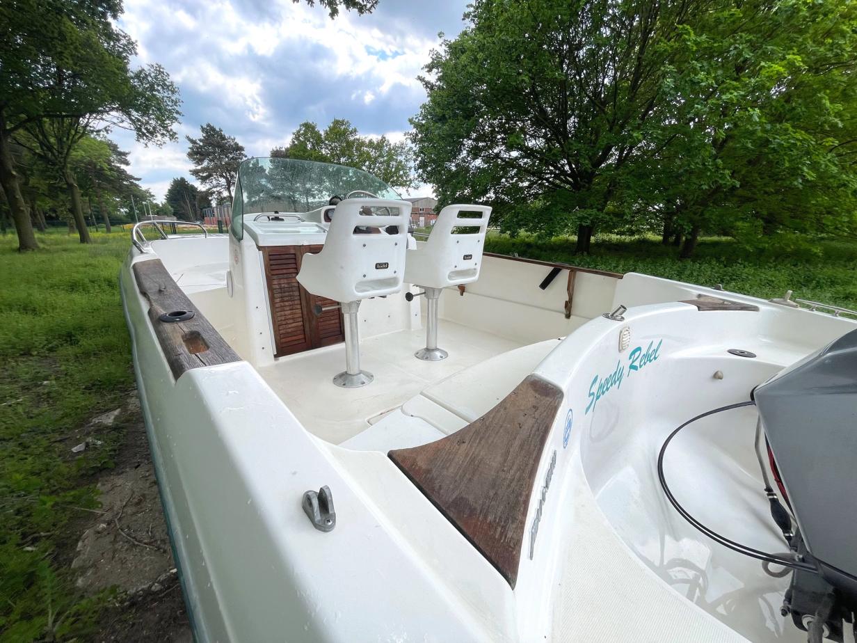 Jeanneau Cap Camarat 625 Boat For Sale