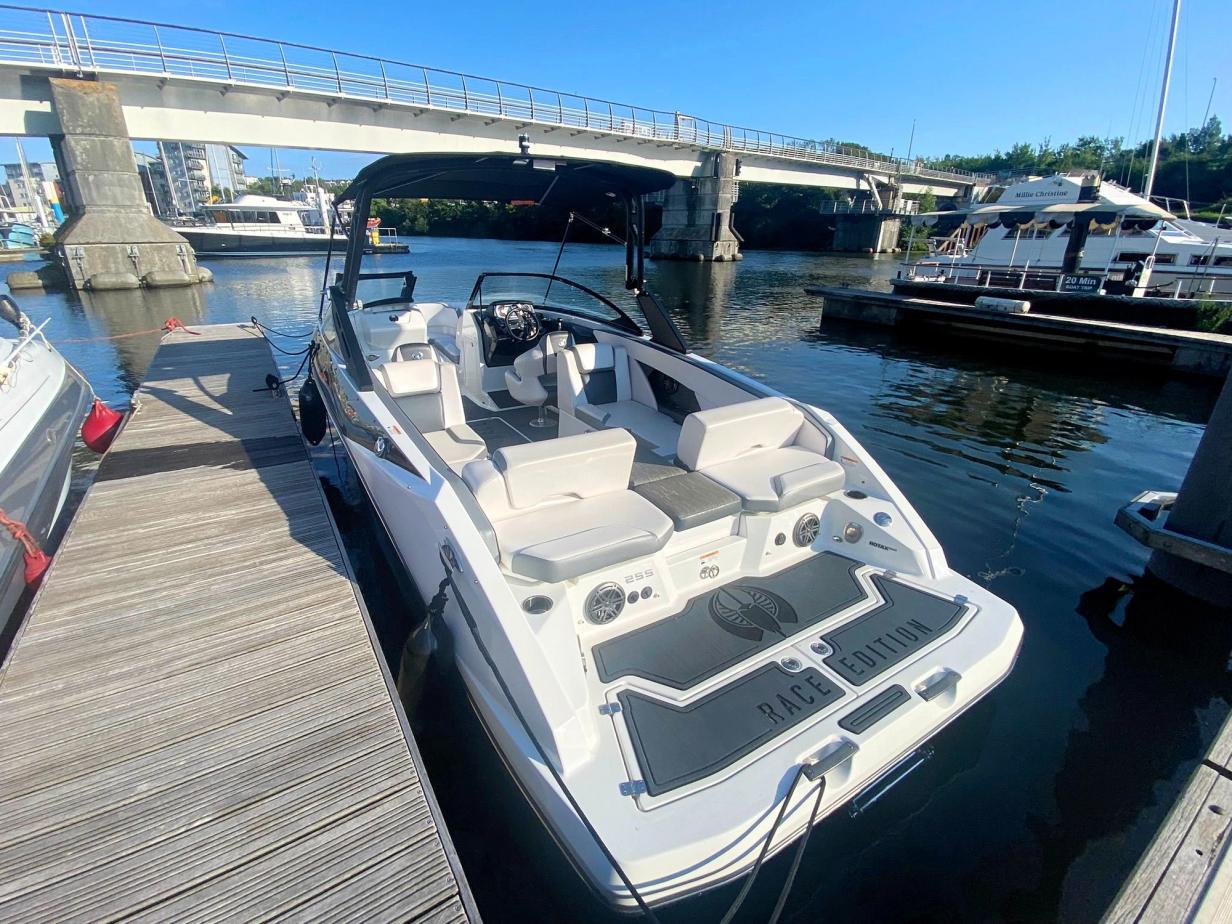 Scarab 255 Race Edition Power Boat For Sale
