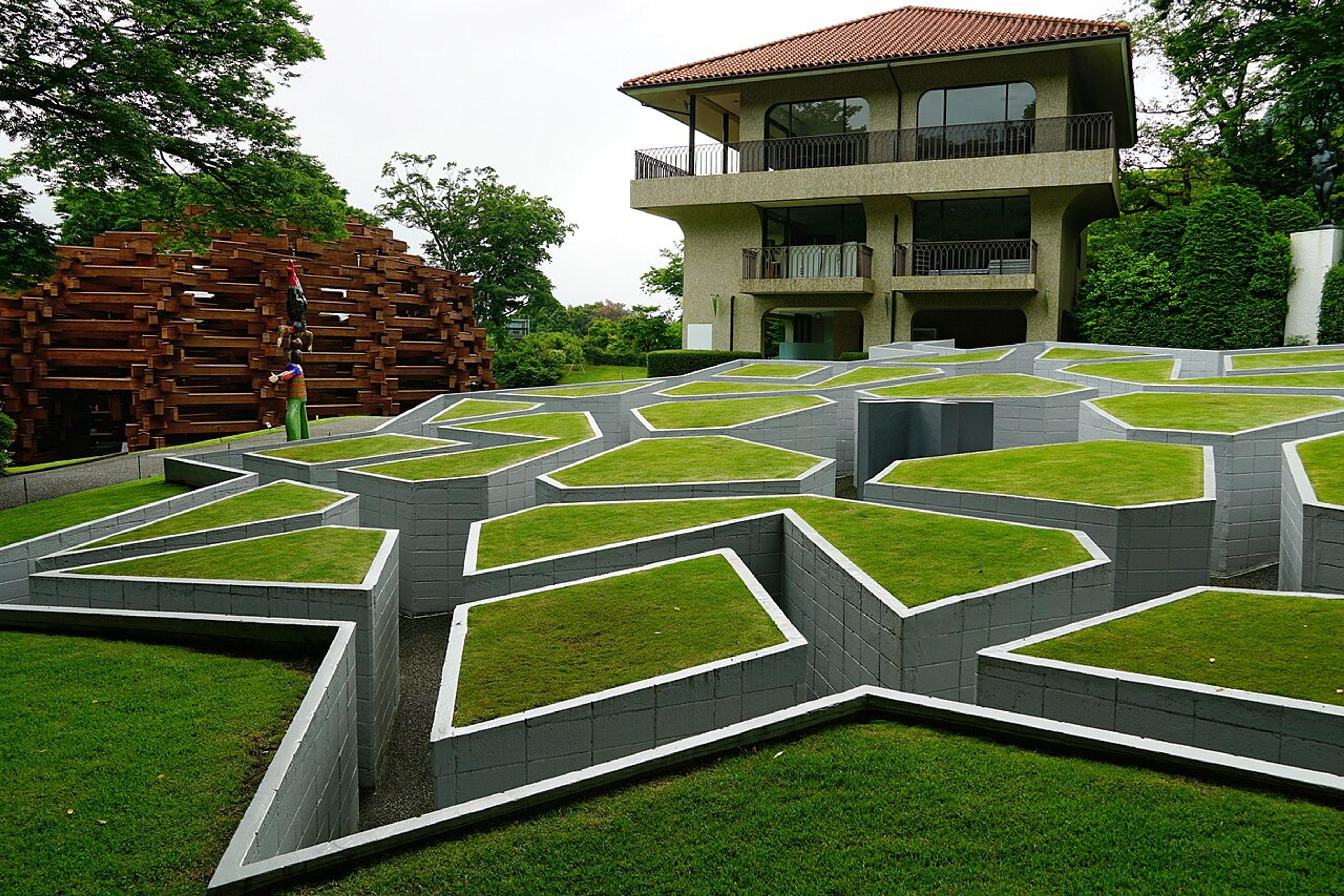 Sculpture in the Open: Japan's Open-Air Museums