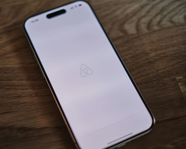 airbnb on phone airbnb on phone