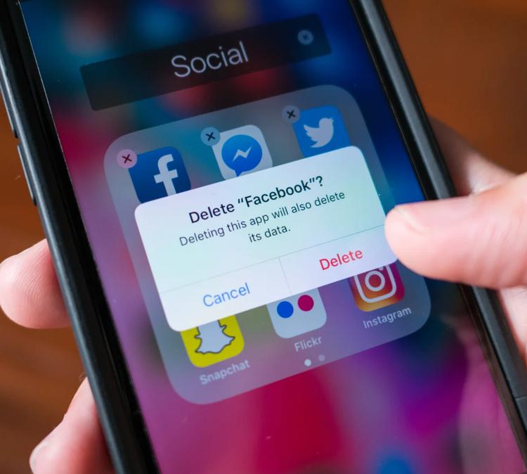 deleting app deleting app