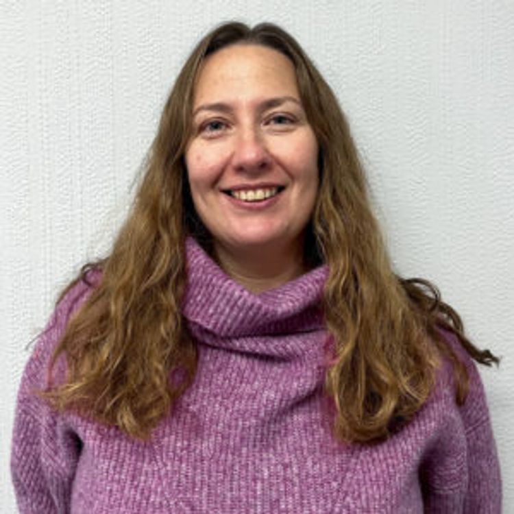 Louise Toal - The Distance MD