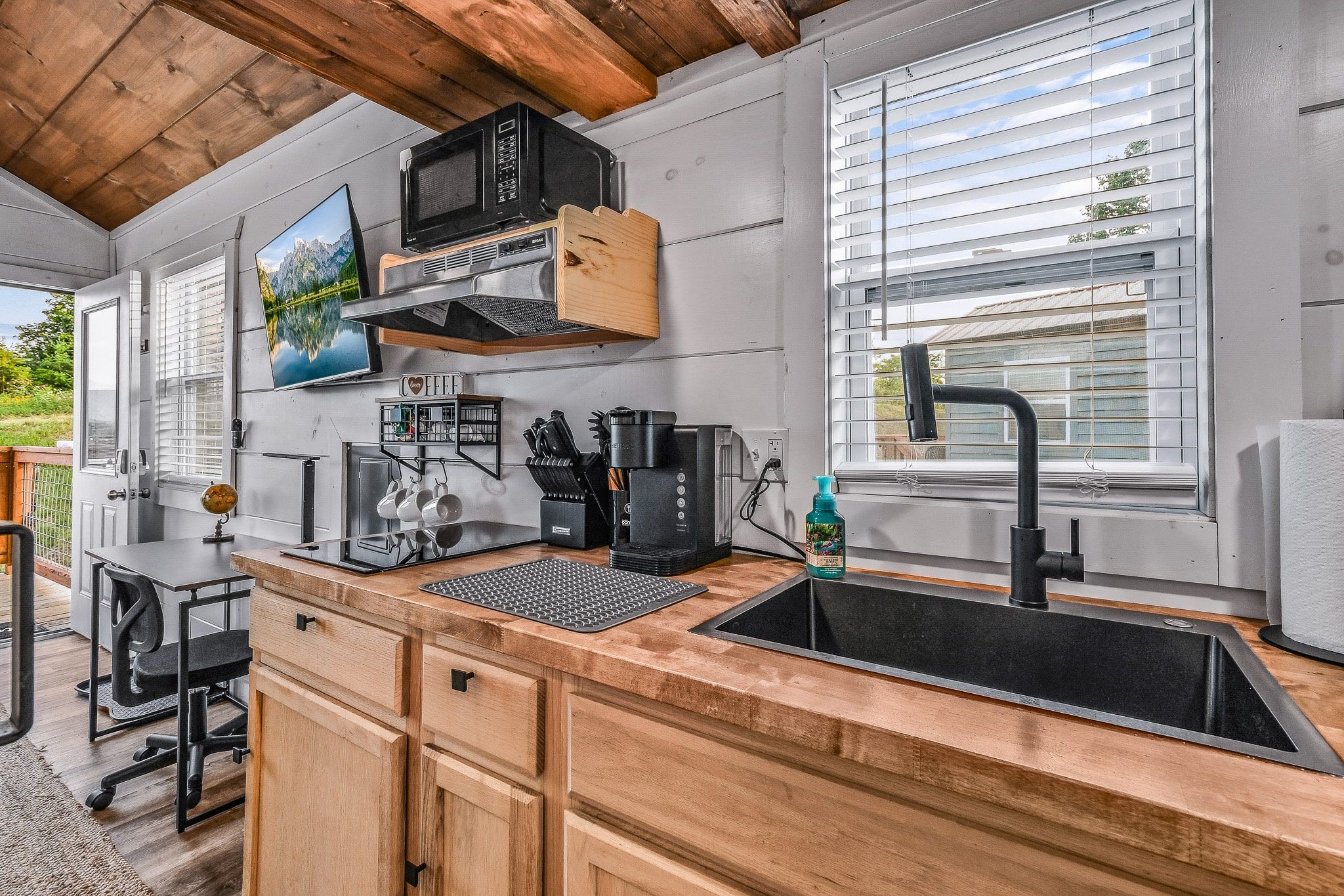 Kitchenette