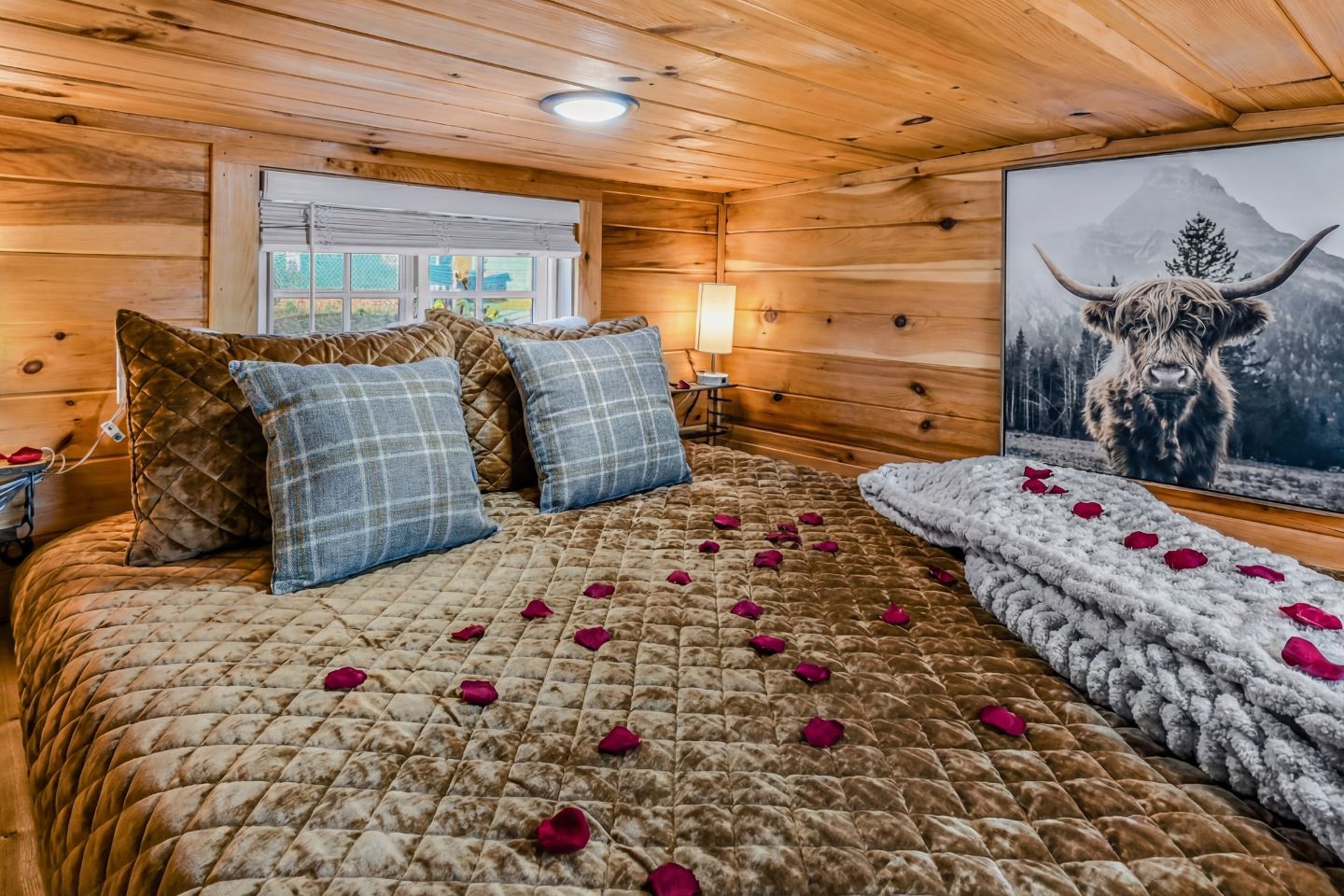 Queen Loft