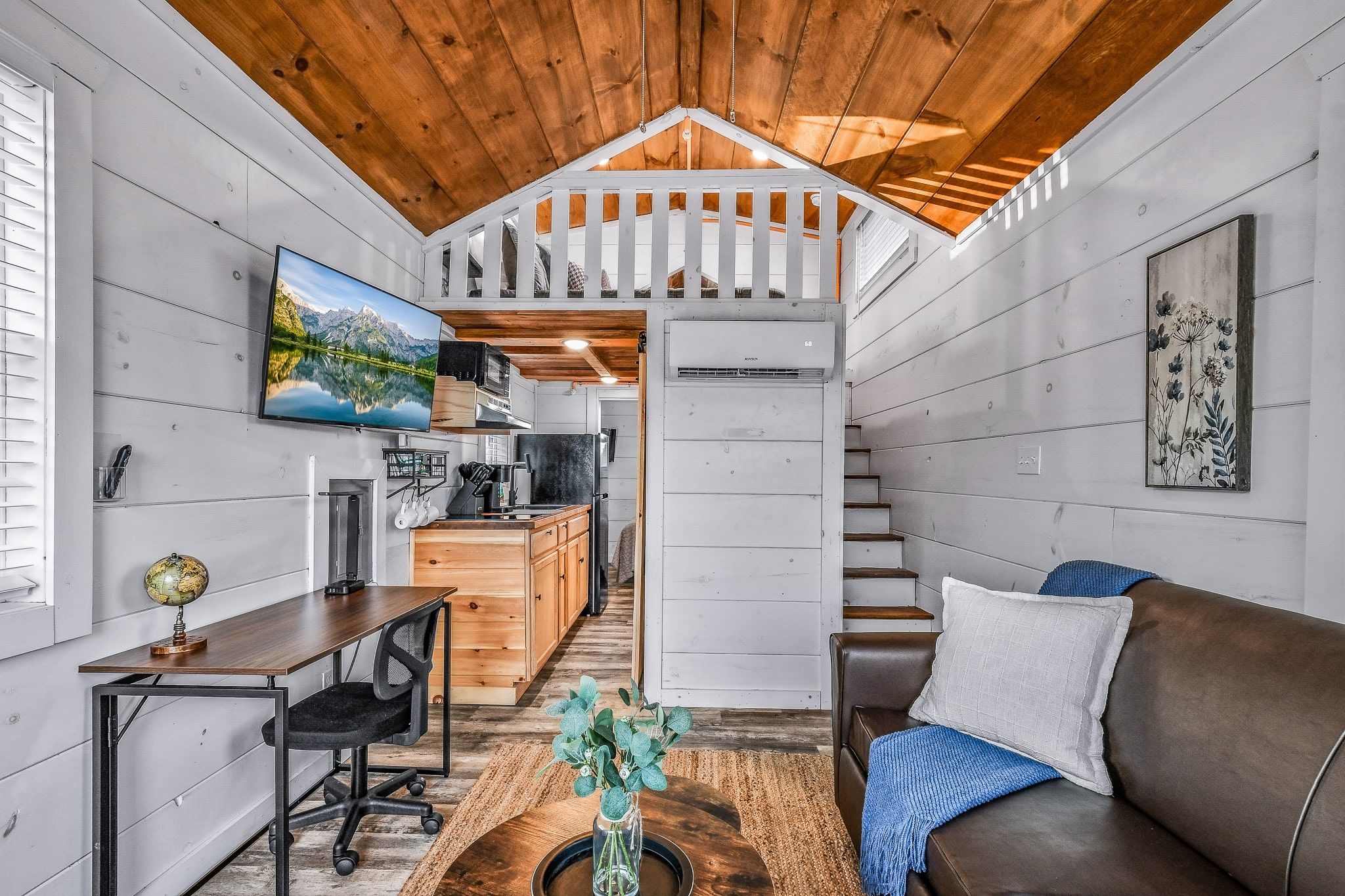 Queen Loft
