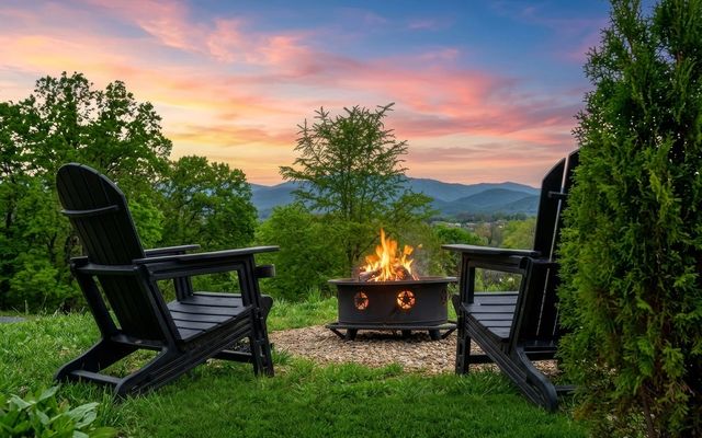 Private firepit at Sojourn Camp — Sojourn Lodging glamping near Gatlinburg