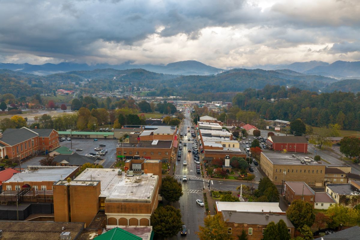 Main street overhead photo of downtown Franklin, TN.