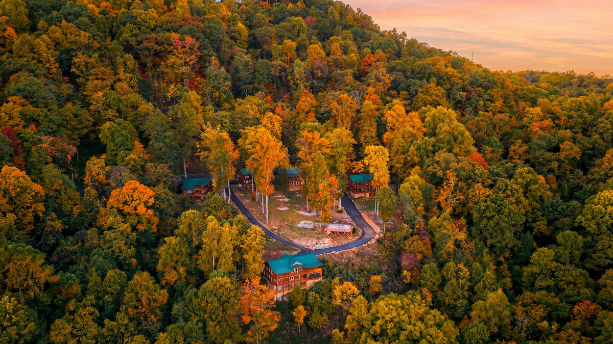 Overhead shot of GLL's bluff mountain cabins.