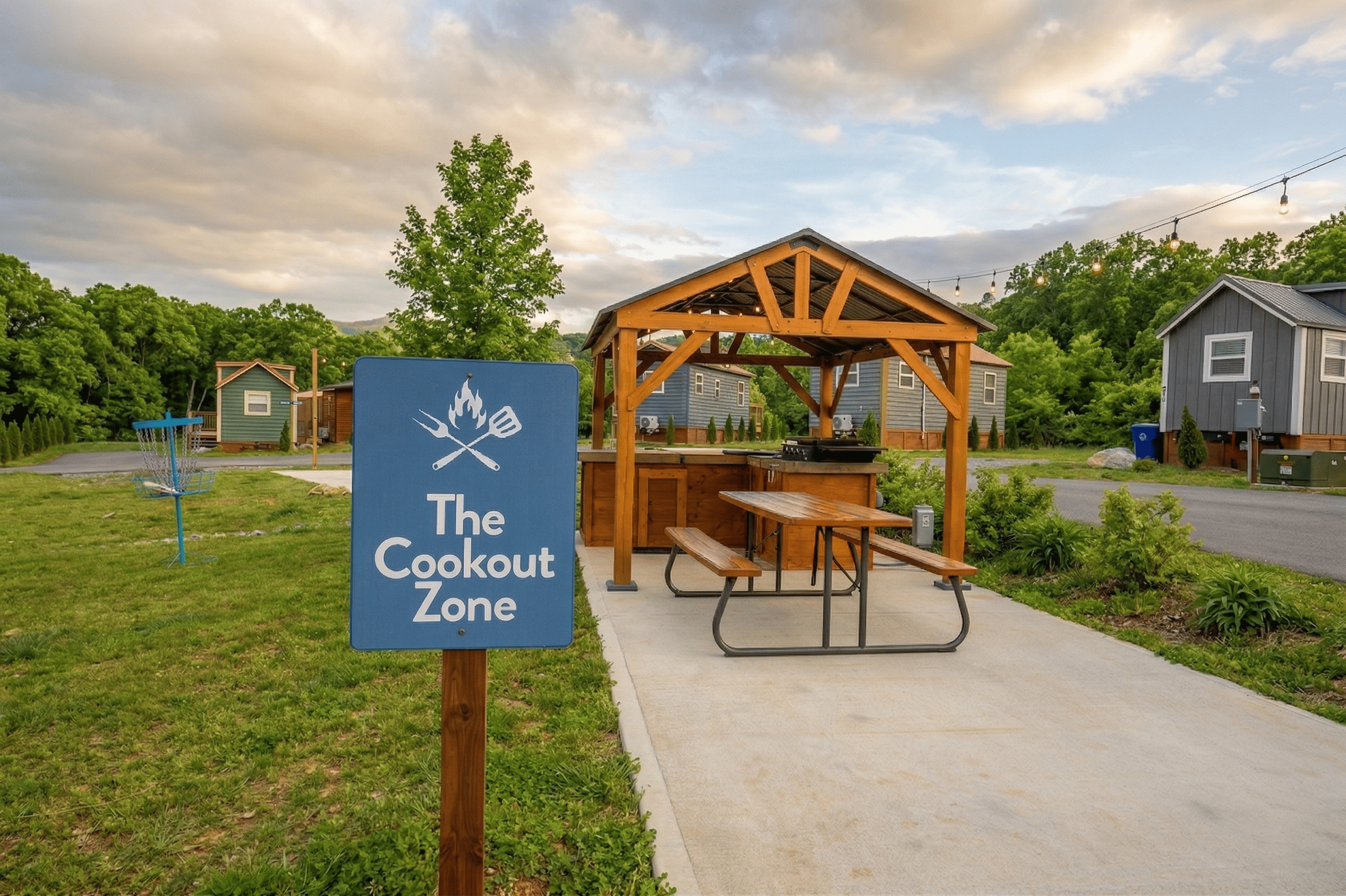 Outdoor cookout zone at Sojourn Lodging