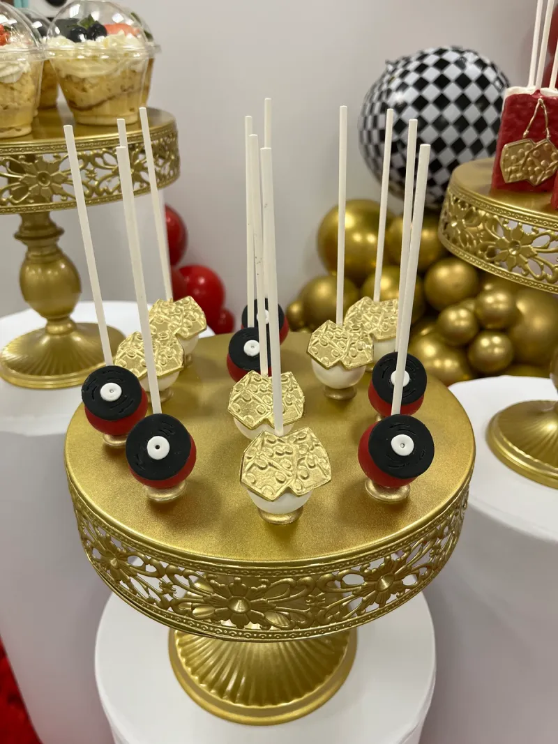 70 Birthday Cake Pops