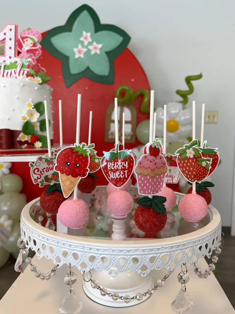 Strawberry Shortcake Cake Pops